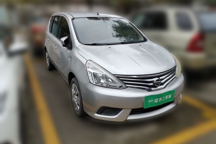 Used Nissan Livina 2015 1.6XE CVT Comfort Edition Front Right 45 Deg
