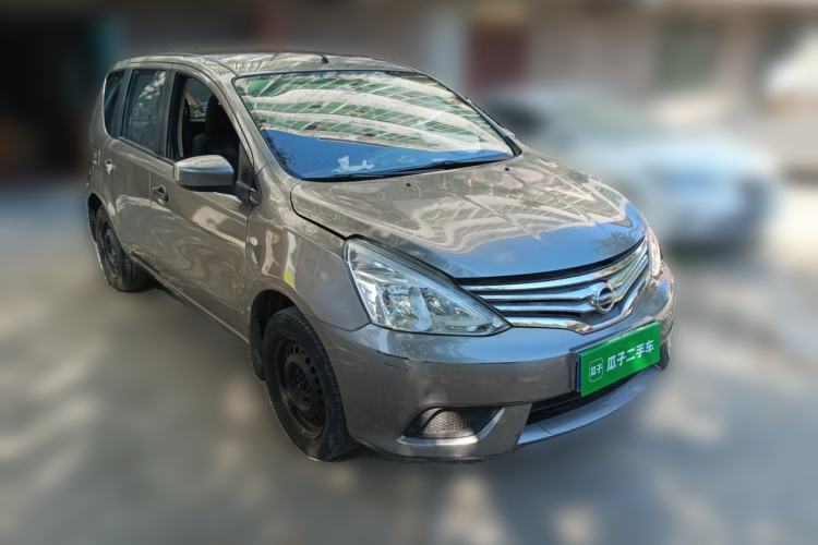 Used Nissan Livina 2015 1.6XE CVT Comfort Edition Front Right 45 Deg