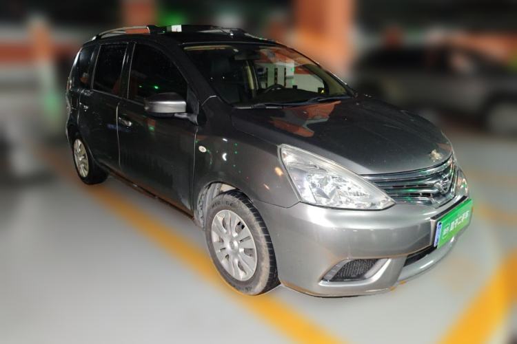 Used Nissan Livina 2015 1.6XE CVT Comfort Edition Front Right 45 Deg