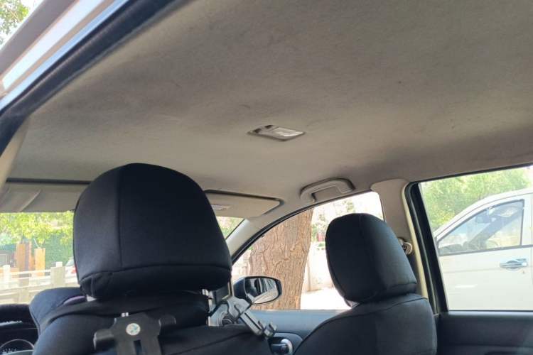 Used Nissan Livina 2015 1.6XE CVT Comfort Edition Headliner