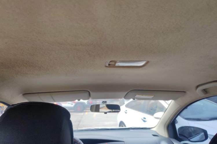 Used Nissan Livina 2015 1.6XE CVT Comfort Edition Headliner