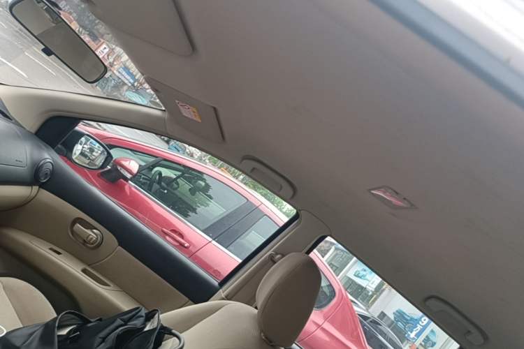 Used Nissan Livina 2015 1.6XE Manual Comfort Edition Headliner