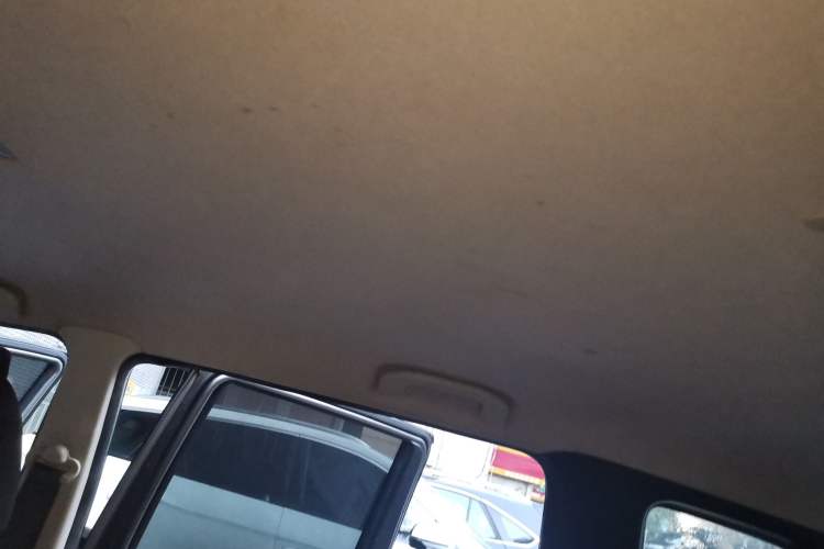 Used Nissan Livina 2015 1.6XE Manual Comfort Connect Edition Headliner