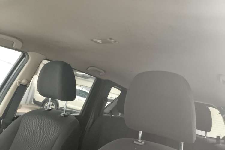 Used Nissan Livina 2015 1.6XE CVT Comfort Edition Headliner