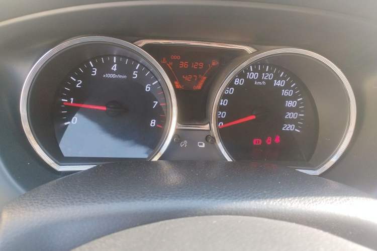 Used Nissan Livina 2015 1.6XE Manual Comfort Edition Instrument Cluster