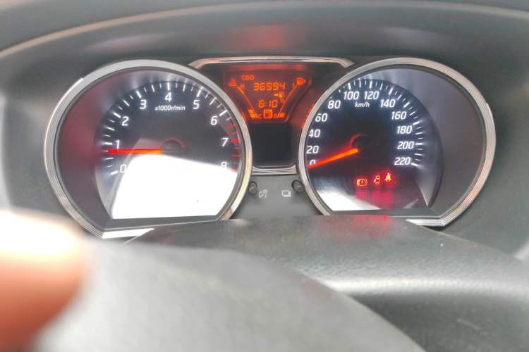 Used Nissan Livina 2015 1.6XE Manual Comfort Edition Instrument Cluster