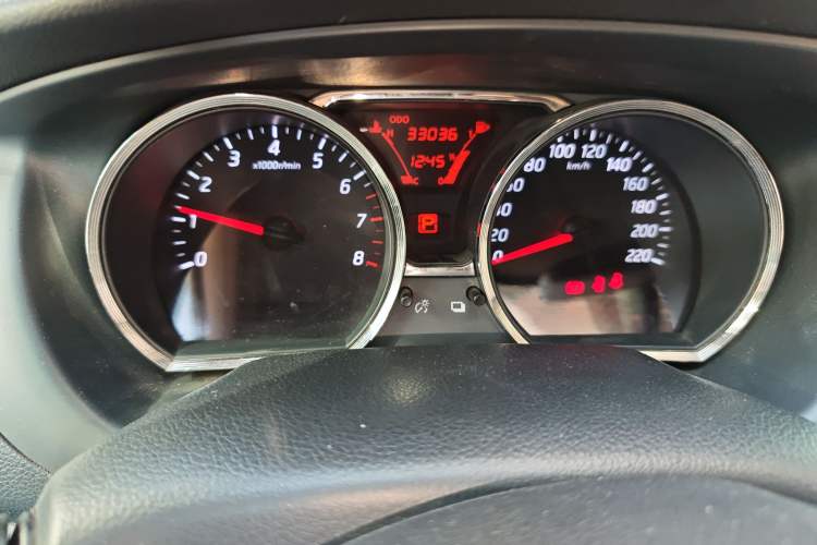 Used Nissan Livina 2015 1.6XE CVT Comfort Edition Instrument Cluster