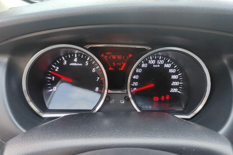 Used Nissan Livina 2015 1.6XE Manual Comfort Edition Instrument Cluster