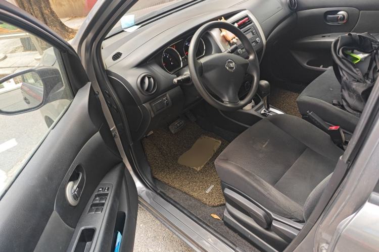 Used Nissan Livina 2015 1.6XE CVT Comfort Edition Interior 3