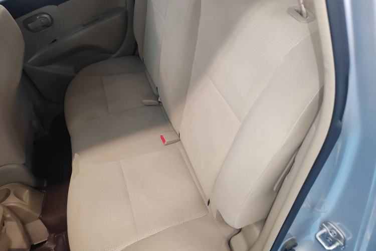 Used Nissan Livina 2015 1.6XE Manual Comfort Edition Interior 4