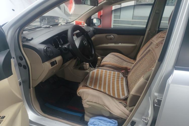 Used Nissan Livina 2015 1.6XE Manual Comfort Edition Left Front Seat