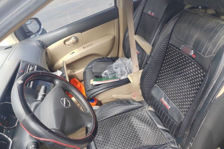 Used Nissan Livina 2015 1.6XE CVT Comfort Edition Left Front Seat