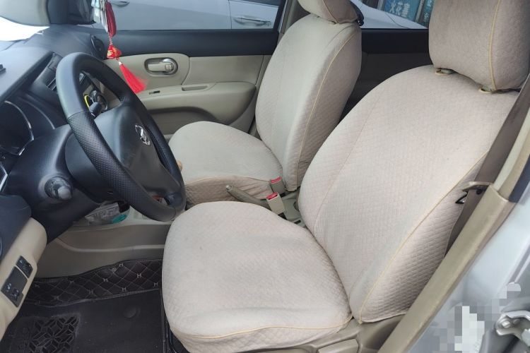 Used Nissan Livina 2015 1.6XE Manual Comfort Edition Left Front Seat