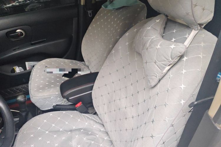 Used Nissan Livina 2015 1.6XE Manual Comfort Edition Left Front Seat