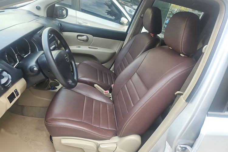 Used Nissan Livina 2015 1.6XE CVT Comfort Edition Left Front Seat