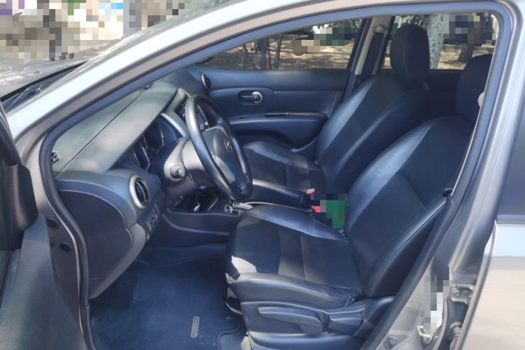 Used Nissan Livina 2015 1.6XL CVT Luxury Leather Edition Left Front Seat
