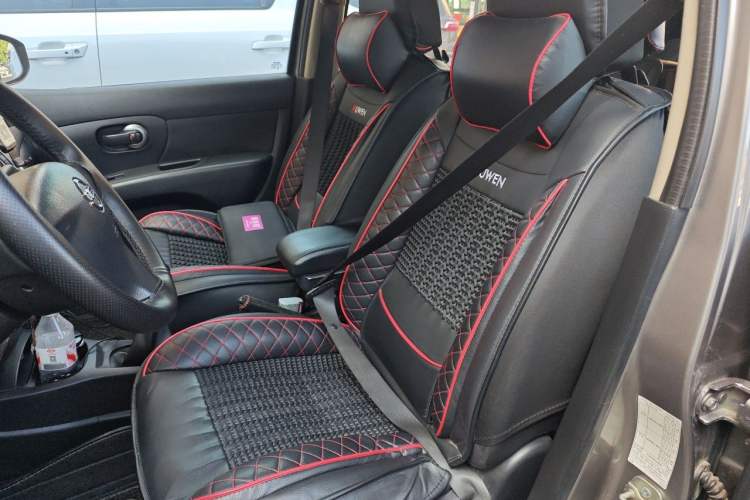 Used Nissan Livina 2015 1.6XE Manual Comfort Edition Left Front Seat