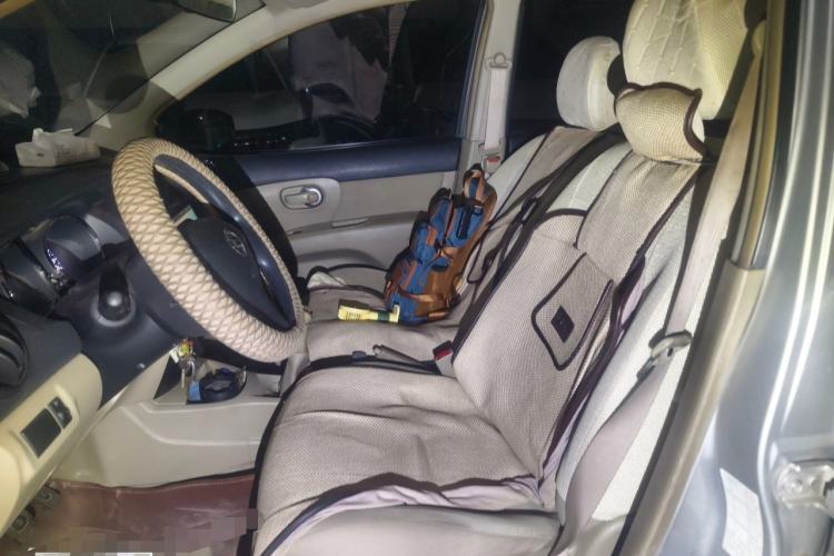 Used Nissan Livina 2015 1.6XE Manual Comfort Edition Left Front Seat