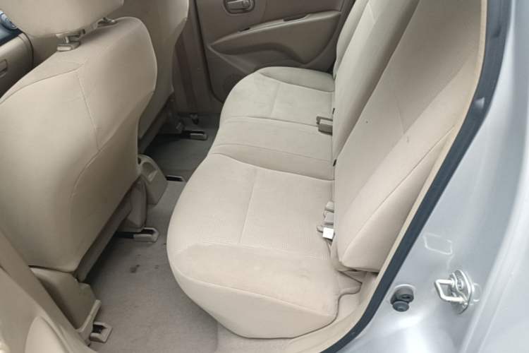 Used Nissan Livina 2015 1.6XE Manual Comfort Edition Left Rear Seat