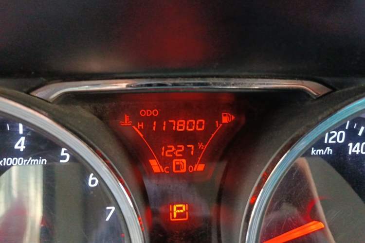 Used Nissan Livina 2015 1.6XE CVT Comfort Edition Odometer Close Up