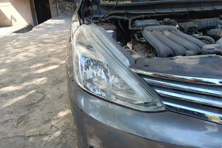 Used Nissan Livina 2015 1.6XE CVT Comfort Edition Right Front Headlight