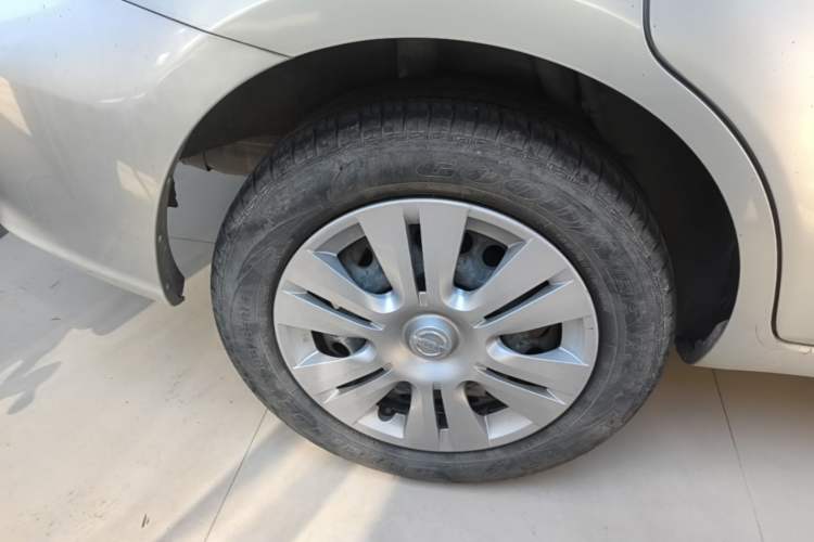Used Nissan Livina 2015 1.6XE CVT Comfort Edition Right Rear Wheel Hub