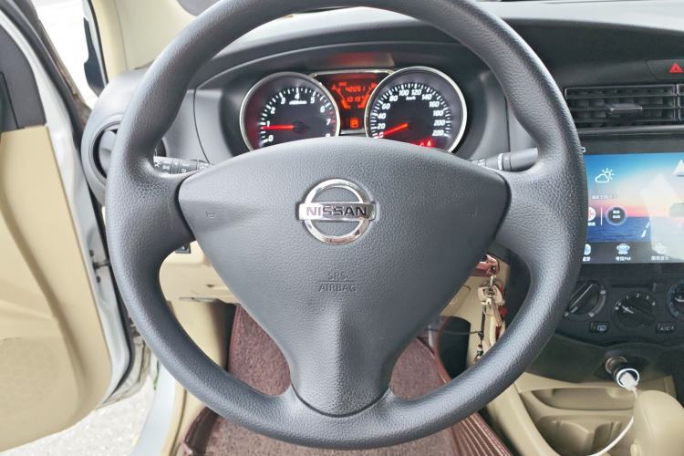 Used Nissan Livina 2015 1.6XE CVT Comfort Edition Steering Wheel