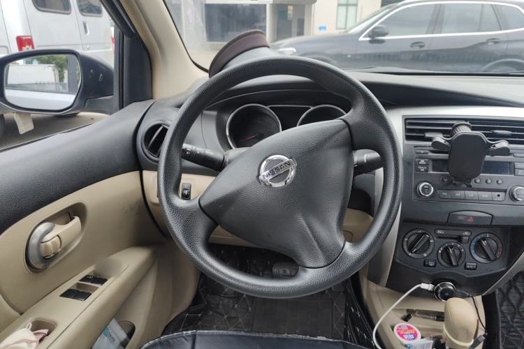 Used Nissan Livina 2015 1.6XE CVT Comfort Edition Steering Wheel