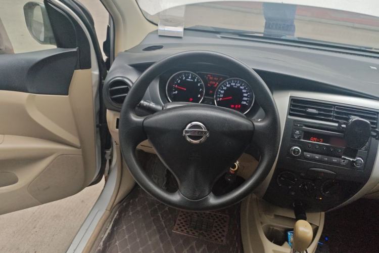 Used Nissan Livina 2015 1.6XE CVT Comfort Edition Steering Wheel