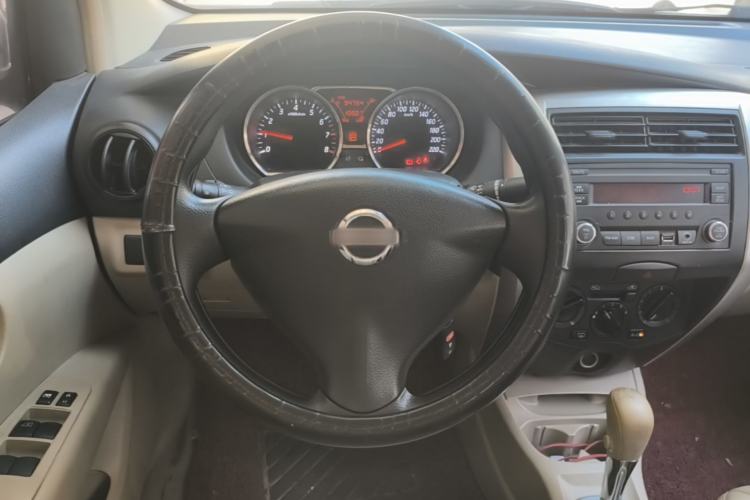 Used Nissan Livina 2015 1.6XE CVT Comfort Edition Steering Wheel