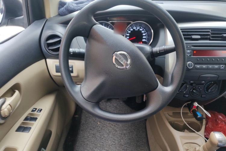 Used Nissan Livina 2015 1.6XE Manual Comfort Edition Steering Wheel