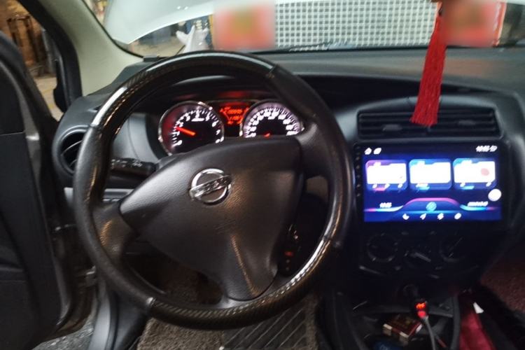 Used Nissan Livina 2015 1.6XE Manual Comfort Connect Edition Steering Wheel