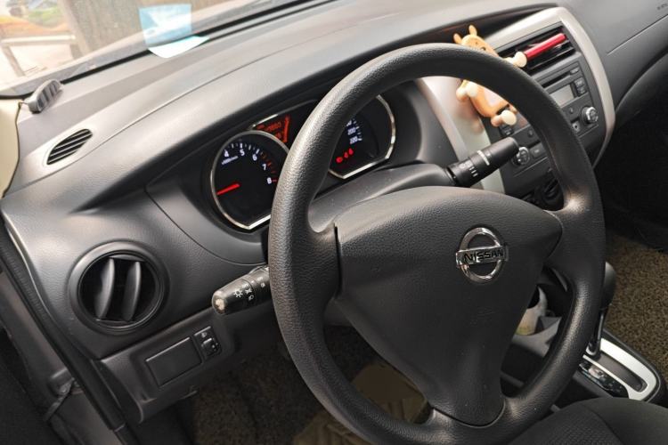 Used Nissan Livina 2015 1.6XE CVT Comfort Edition Steering Wheel