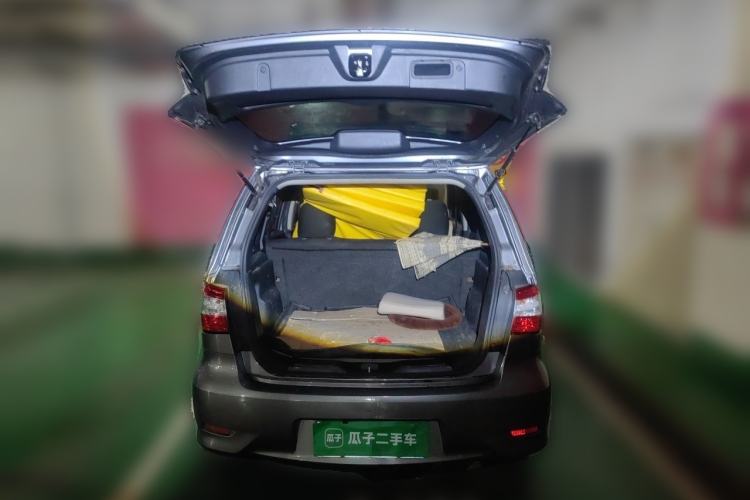 Used Nissan Livina 2015 1.6XE CVT Comfort Edition Trunk