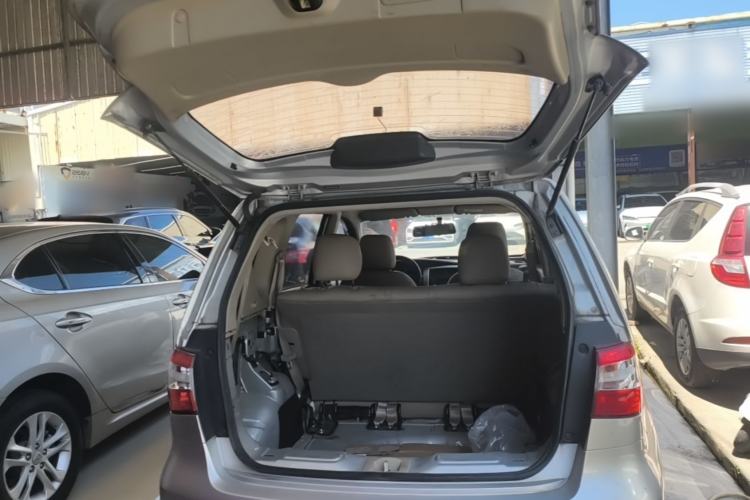 Used Nissan Livina 2015 1.6XE CVT Comfort Edition Trunk