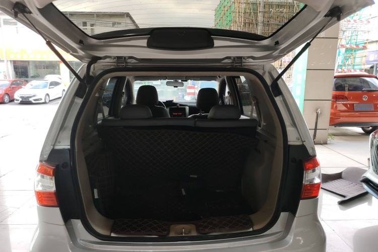 Used Nissan Livina 2015 1.6XE CVT Comfort Edition Trunk
