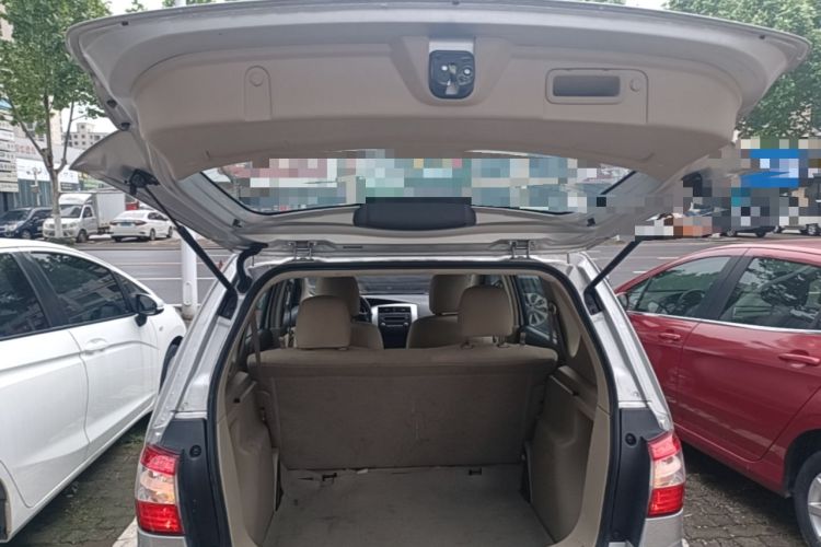 Used Nissan Livina 2015 1.6XE Manual Comfort Edition Trunk