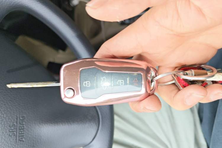 Used Nissan Livina 2015 1.6XE CVT Comfort Edition Vehicle Key