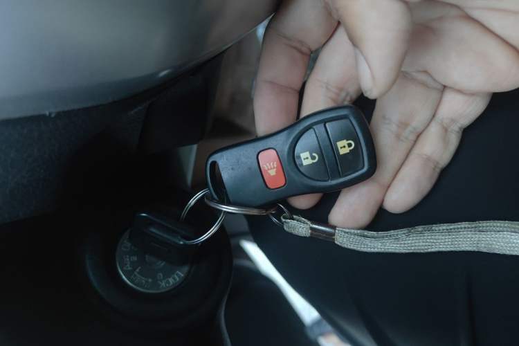 Used Nissan Livina 2015 1.6XE Manual Comfort Edition Vehicle Key