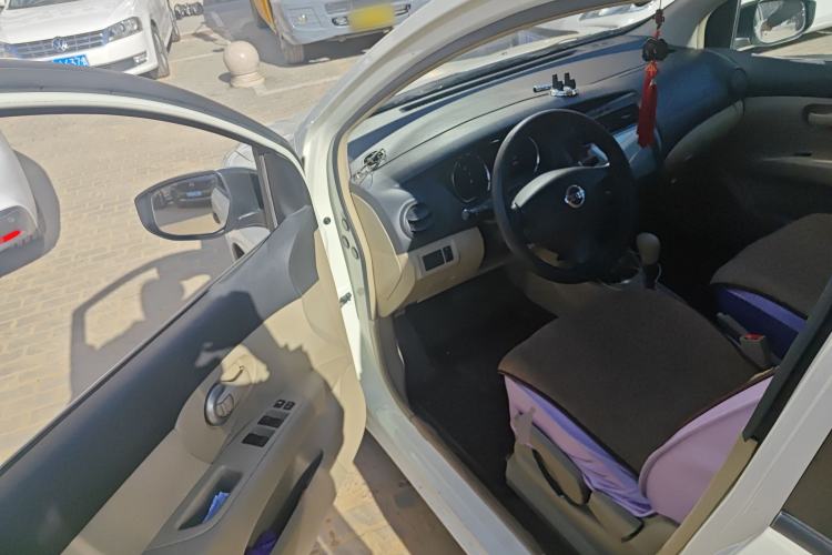 Used Nissan Livina 2015 1.6XE CVT Comfort Edition Driver Seat