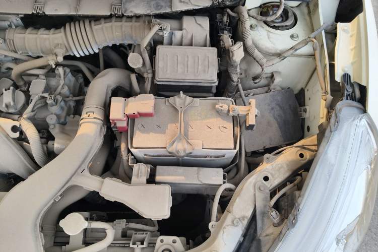 Used Nissan Livina 2015 1.6XE CVT Comfort Connect Edition Engine Bay Left