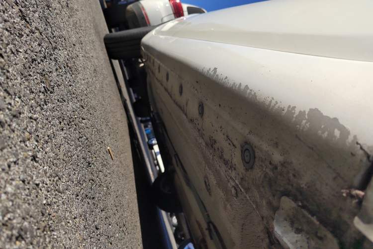 Used Nissan Livina 2015 1.6XE CVT Comfort Edition Right Side Sill