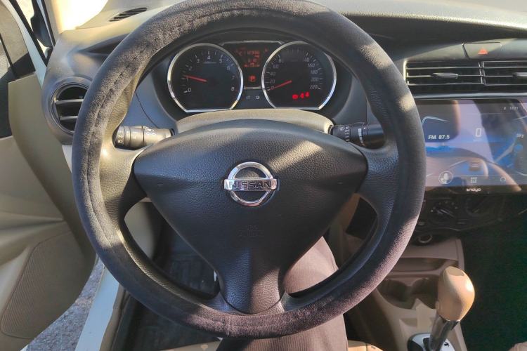 Used Nissan Livina 2015 1.6XE CVT Comfort Edition Steering Wheel