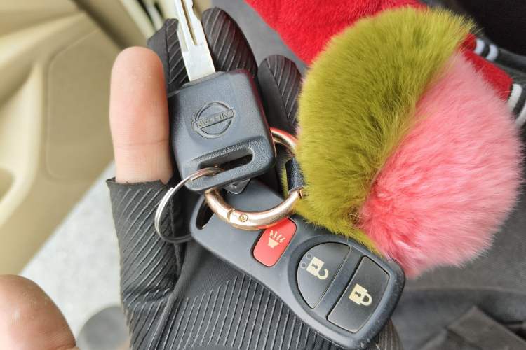 Used Nissan Livina 2015 1.6XE CVT Comfort Connect Edition Vehicle Key