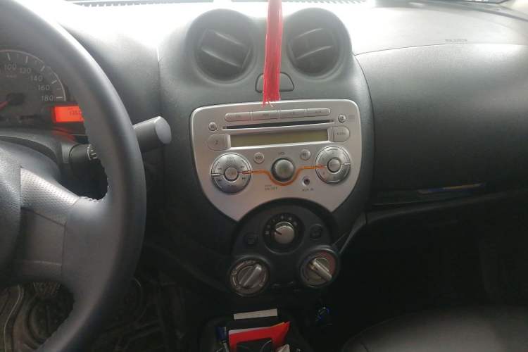 Used Nissan March 2010 1.5L Manual Easi-Style Edition Audio And AC Panel