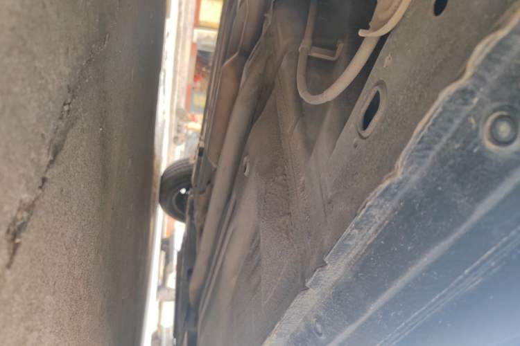 Used Nissan March 2010 1.5L Manual E-Xuan Edition Chassis Rear Right