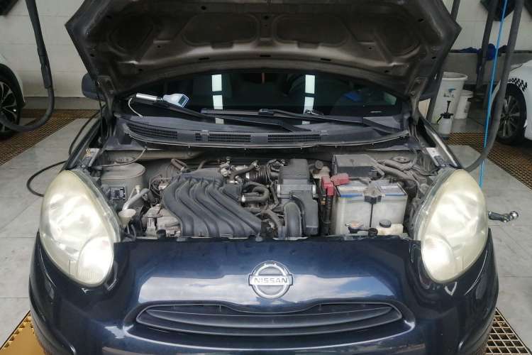 Used Nissan March 2010 1.5L Manual Easi-Style Edition Engine Bay