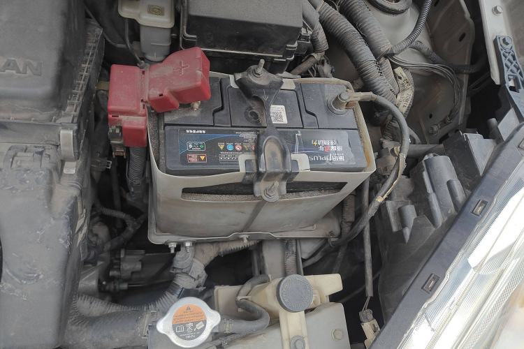 Used Nissan March 2010 1.5L Manual E-Xuan Edition Engine Bay Left