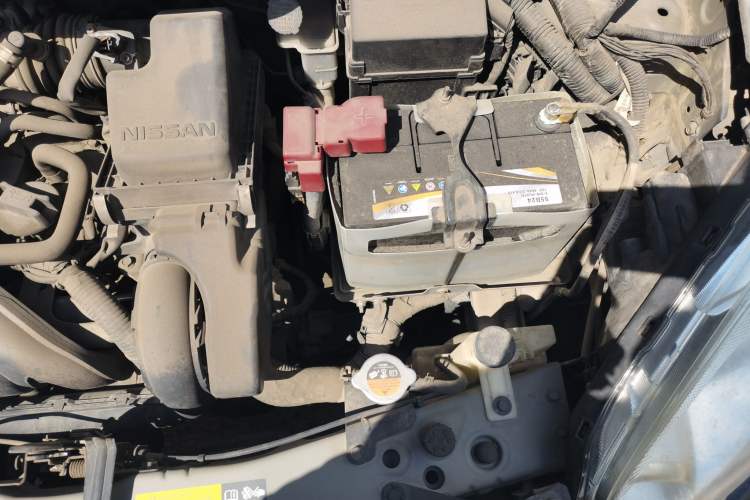 Used Nissan March 2010 1.5L Manual E-Xuan Edition Engine Bay Left