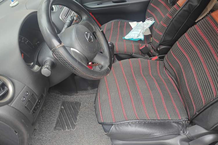 Used Nissan March 2010 1.5L Manual E-Xuan Edition Left Front Seat